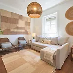 Apartmán Large Group - Walk To Beach, By Timecooler *