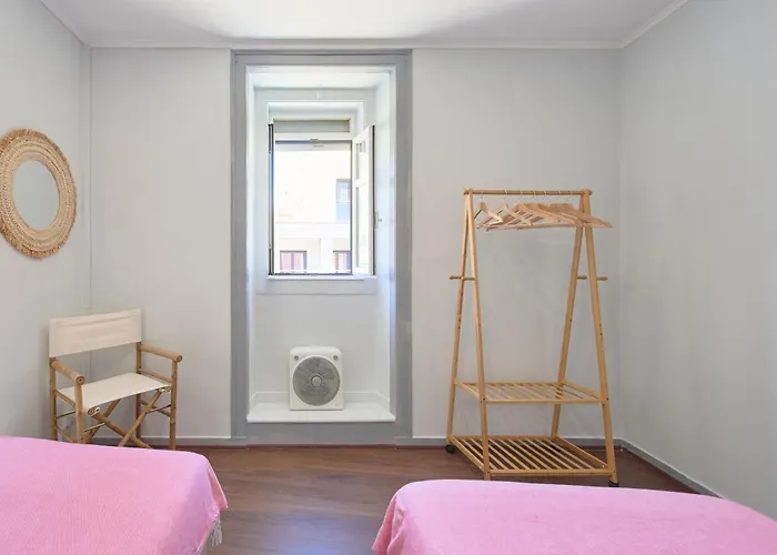 Large Group - Walk To Beach, By Timecooler Apartmán *