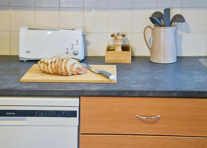 Large Group - Walk To Beach, By Timecooler Apartmán Setúbal