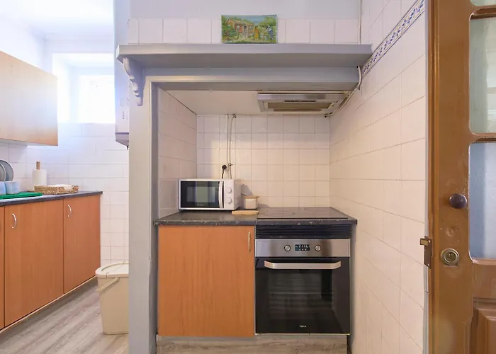 Large Group - Walk To Beach, By Timecooler Apartmán Setúbal