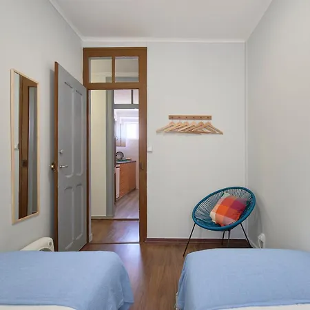 Large Group - Walk To Beach, By Timecooler Appartement Setúbal