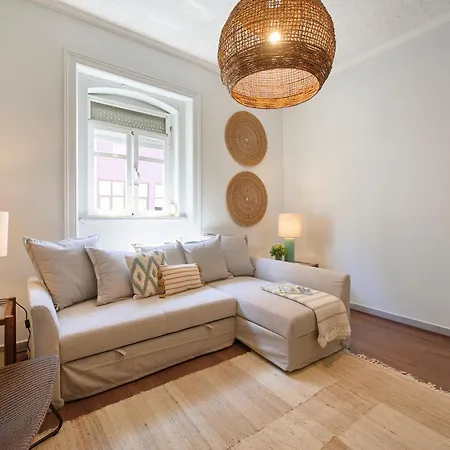 Large Group - Walk To Beach, By Timecooler