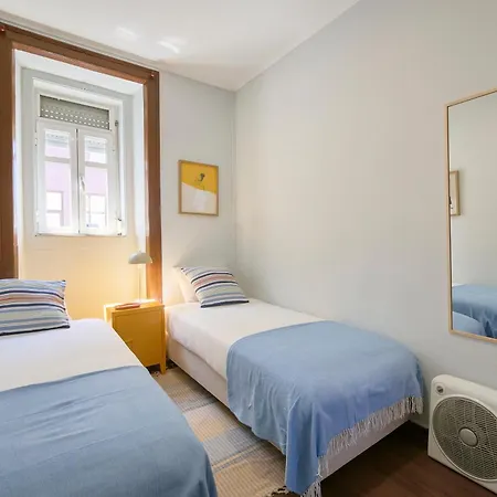 Large Group - Walk To Beach, By Timecooler Appartement Setúbal