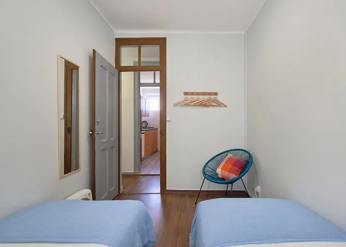 Large Group - Walk To Beach, By Timecooler Appartement Setúbal